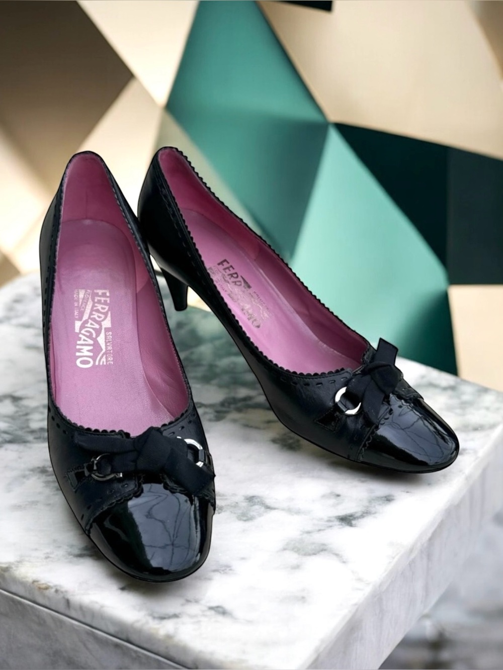 Salvatore Ferragamo Patent Gancini Heels Bow Detail Black - Picture 1 of 14